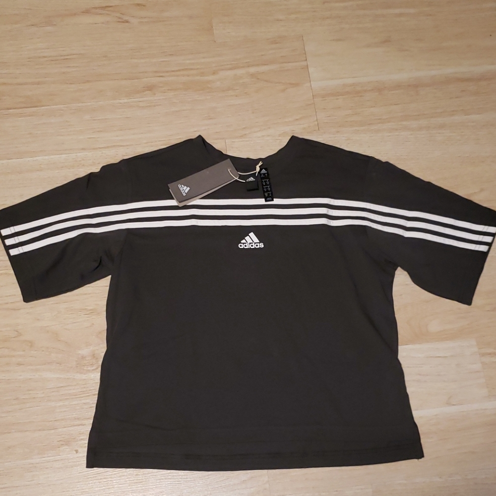 Adidas top